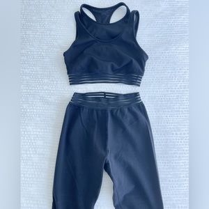 Alo Yoga Set